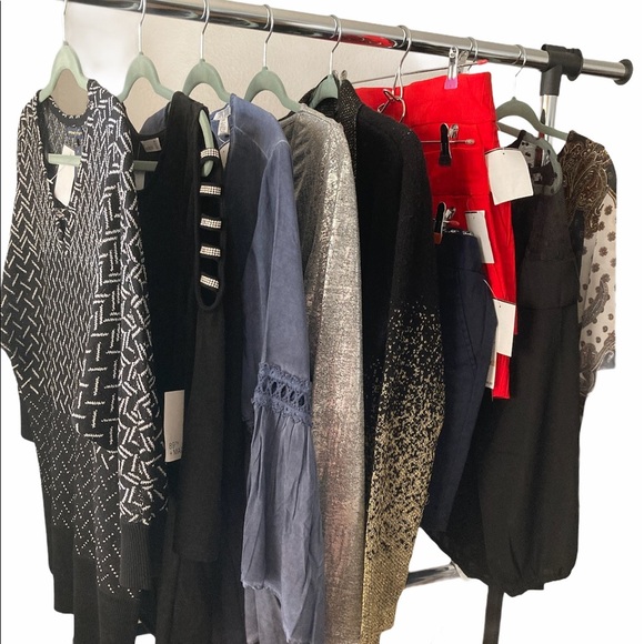 ADRIENNE VITTADINI Black & Gold Long Sleeves Classy Stylish Cardigan S/M - Picture 8 of 8